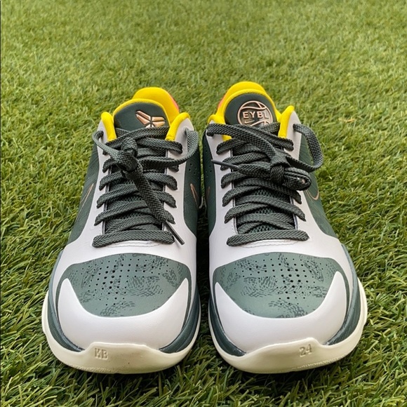 Nike Kobe V Protro main image 4